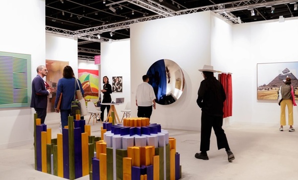 Artistas brasileños exponen y venden obras en Abu Dhabi Art