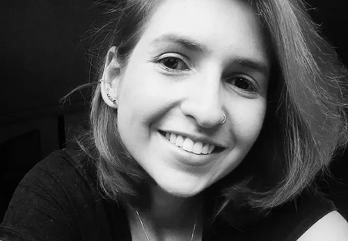 Ana Laura Alvarenga
