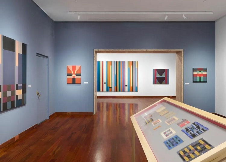 The Geometric Essence of Fanny Sanín on Display at the Americas Society