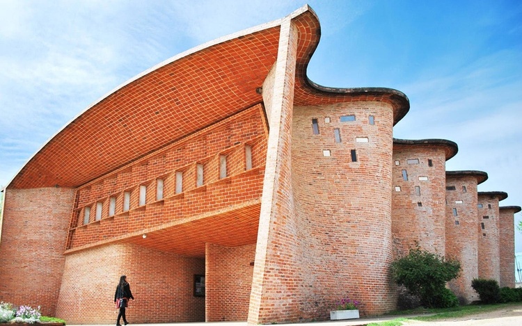 La Arquitectura de Barro de Eladio Dieste