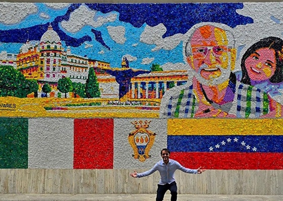 ARTISTA VENEZUELANO INAUGUROU O PRIMEIRO MURAL DE TAPAS NA ITÁLIA