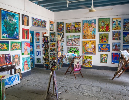 Arte Visual em Cuba: Uma Janela para a Identidade e a Revolução