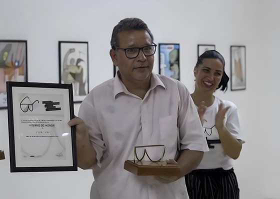 Iván Lira – Venezuelan Illustrator and Political Cartoonist