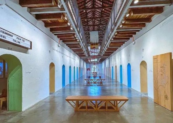 Arte binacional se apodera del Panóptico con 'Fusión: Escultura y Fotografía Intervenida'