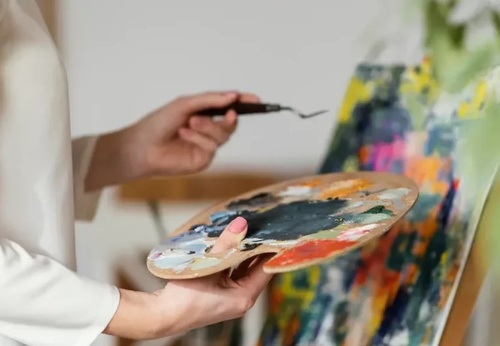 What does a visual artist do?