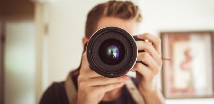 Visual Techniques in Advertising Photography