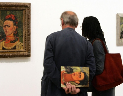 Retrospectiva de Frida Kahlo llega a la Tate Modern con récord de venta de entradas