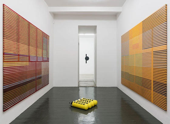 amor amor installation view duesseldorf