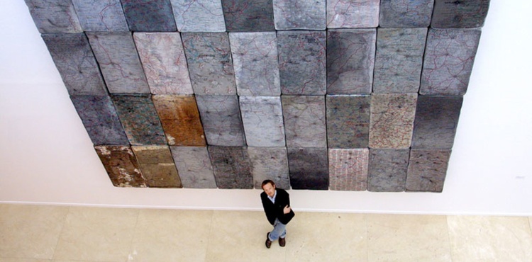Guillermo Kuitca: The Map as a Psychological Stage