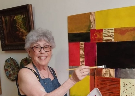 Visual Artist Allicia di Mares