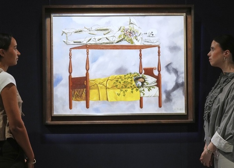 Frida Kahlo Breaks World Auction Record