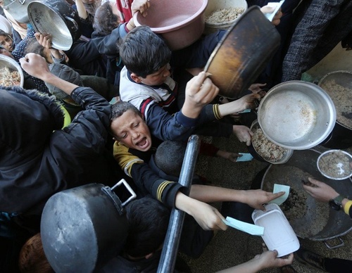 Photos of the Gaza Genocide at the Thyssen Museum to Raise Awareness