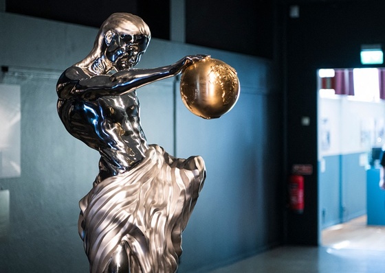 La estatua imposible: una obra de arte creada por una inteligencia artificial