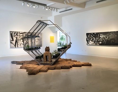 Galería De Arte Moderno De Beatriz Cortez - Ecuador