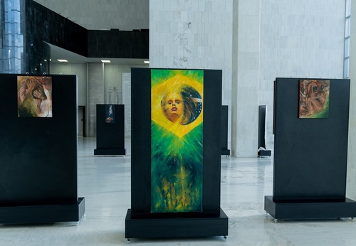 'Pax XXI' Exhibition Celebrates Latin American Art and Expression at Alesp