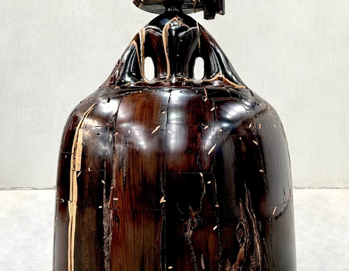 sulpture by manolo valdes spain