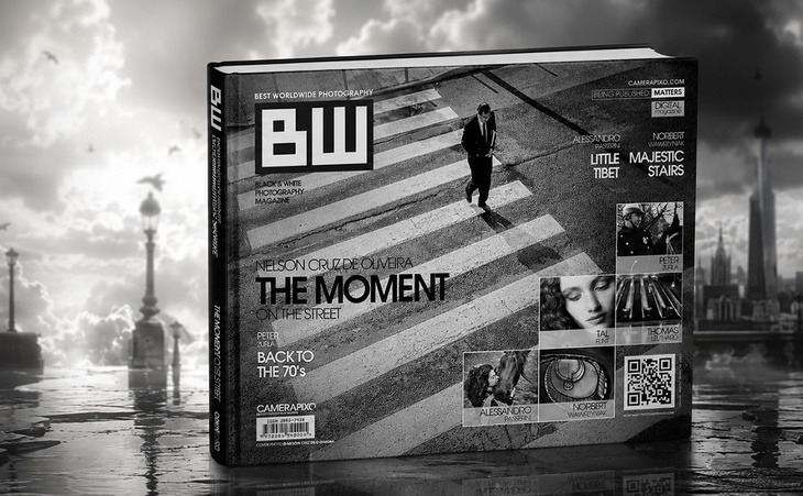 Camerapixo | Black & White Photography | The Moment