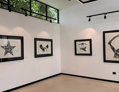 Cuban Art with a Yucatecan Accent: “Es Lo Que Hay,” the New Exhibition by Enrique Miralles