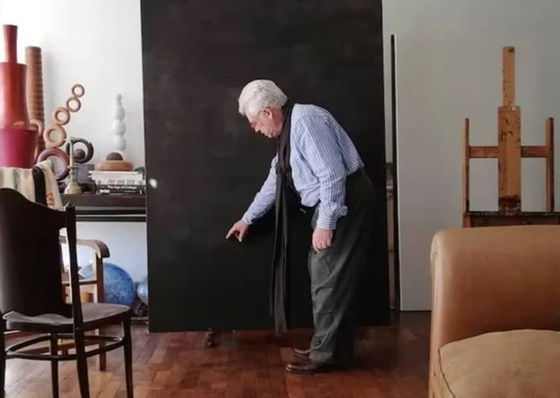 Jorge Diciervo: um mestre da arte geométrica e surreal