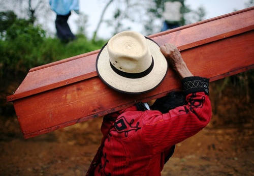 Gallery of Photojournalism by Rodrigo Abd – Argentina
