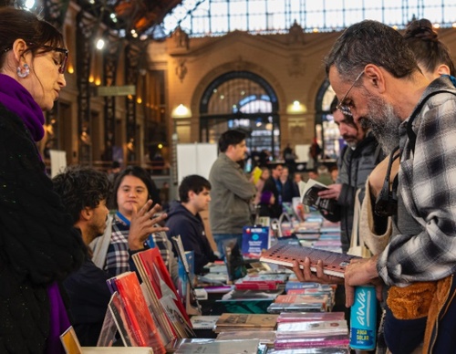 The Book Fury returns to Mapocho Station