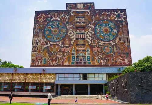 Innovation and Heritage in Latin American Architecture