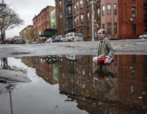 Gallery of Sculpture & Modern art by Isaac Cordal-Spain