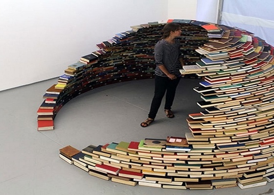 Book lists 35 important art institutions in Latin America