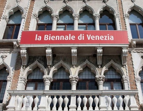 La Bienal de Venecia es dirigida por primera vez por un latinoamericano