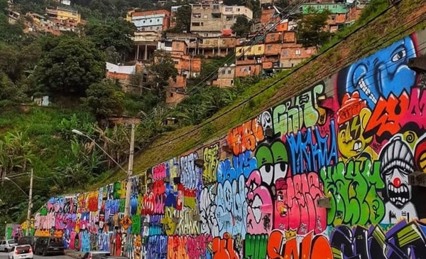 One of the largest graffiti gatherings in Brazil