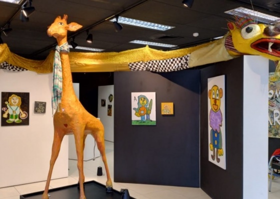 La inauguración de la exposición Todos somos artistas