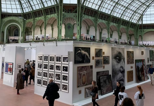 Paris Photo Exhibits Iconic Collection of Latin American Artists for the First Time