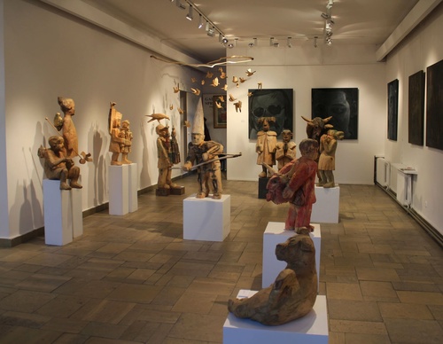 Gallery of sclupture by AlexJohanson Albo ZbyszekBury - Poland