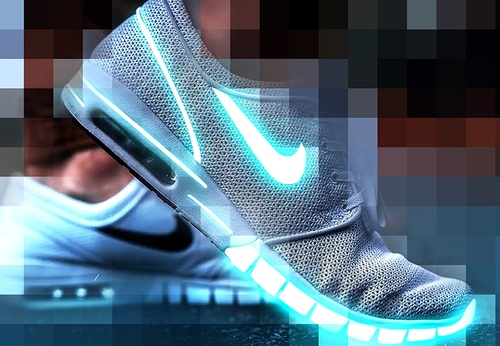 How to Create a Neon Glow Effect on Sneakers – Photoshop Tutorial