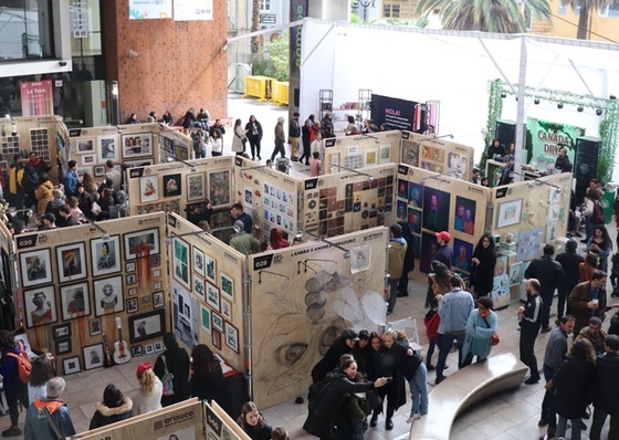 A maior feira de artes visuais do Chile
