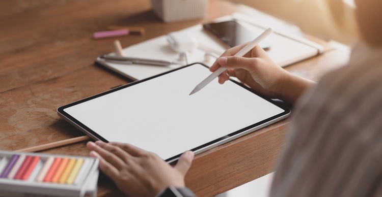 The Digital Age and Its Influence on Artistic Creation