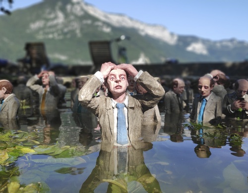 Gallery of Sculpture & Modern art by Isaac Cordal-Spain