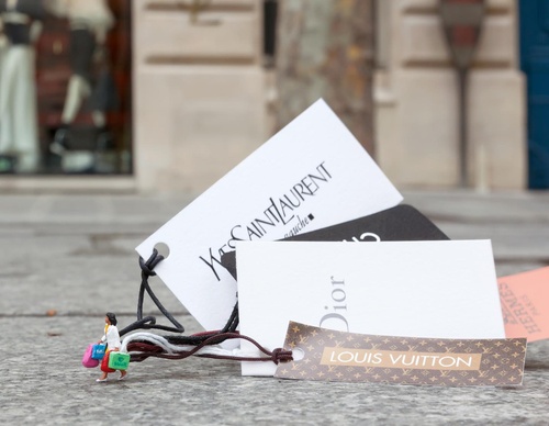 Gallery of Illustration by Slinkachu - England