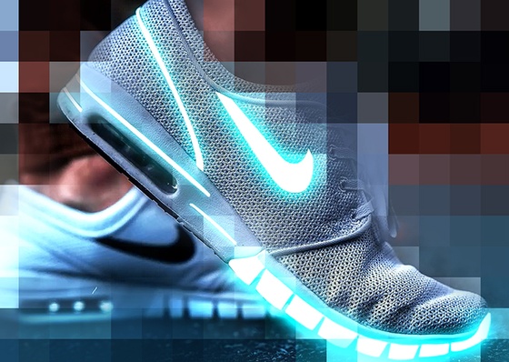 How to Create a Neon Glow Effect on Sneakers – Photoshop Tutorial