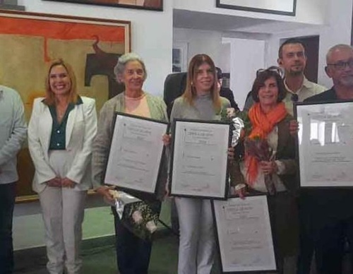 Entregan en Cuba premios de Crítica de Arte y de Curaduría