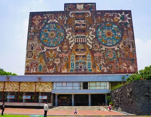 Innovation and Heritage in Latin American Architecture