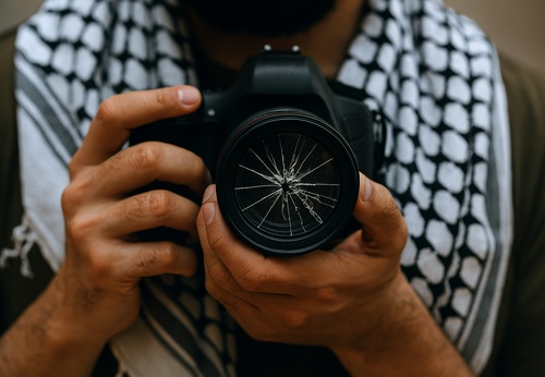 Número de jornalistas martirizados em Gaza sobe para 240