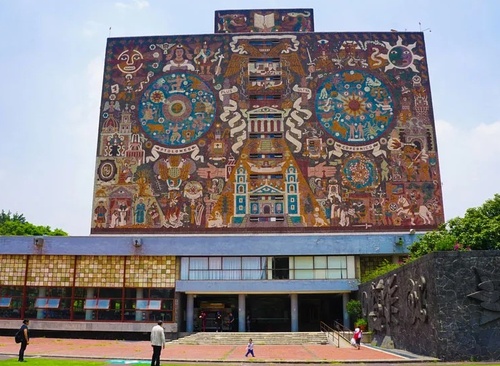 Innovation and Heritage in Latin American Architecture