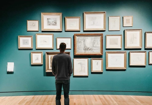Modern Art in the Face of Technology and Mass Society